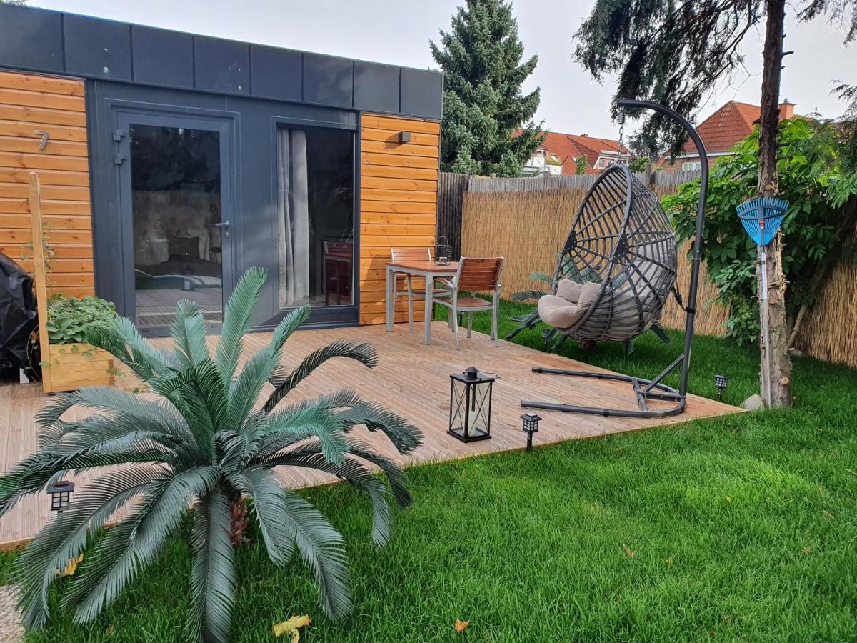 Lane Tiny Homes, Nahe Hannover Messe Екстер'єр фото