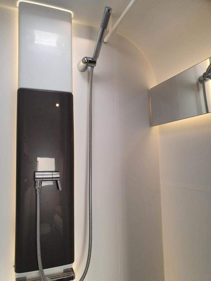 Lane Tiny Homes, Nahe Hannover Messe Екстер'єр фото