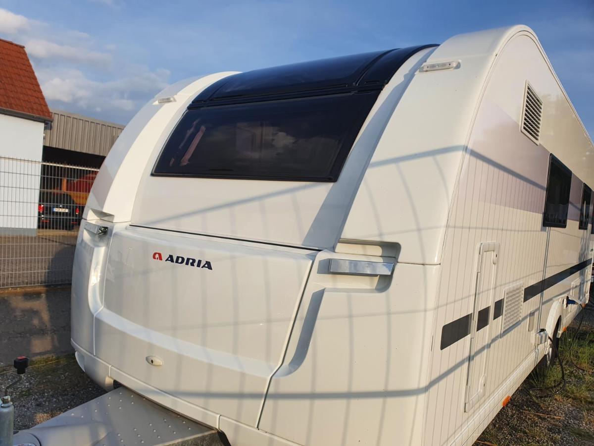 Lane Tiny Homes, Nahe Hannover Messe Екстер'єр фото