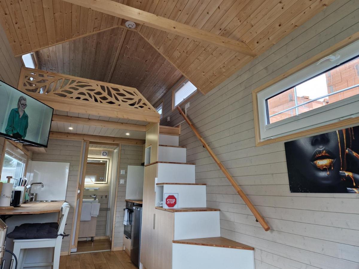 Lane Tiny Homes, Nahe Hannover Messe Екстер'єр фото